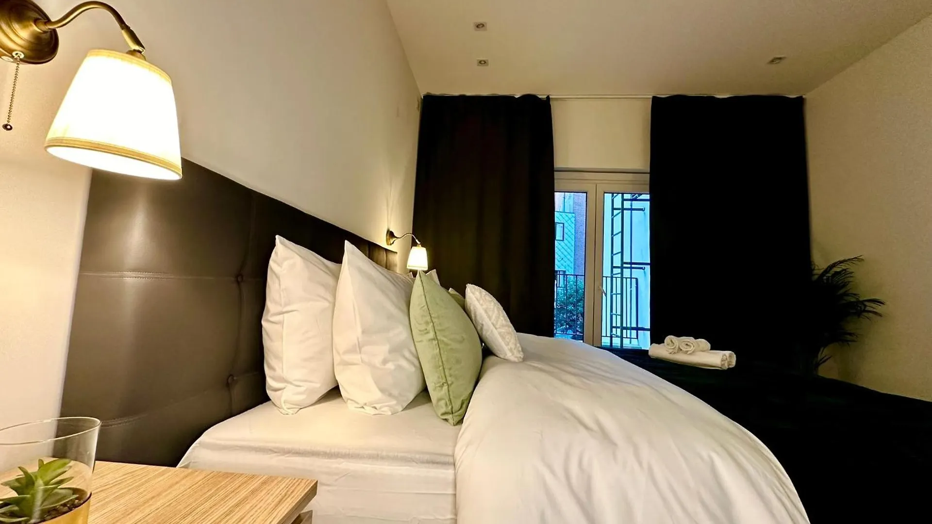 Luxury Suites Park By Rikas Hotels Antwerp Apartment